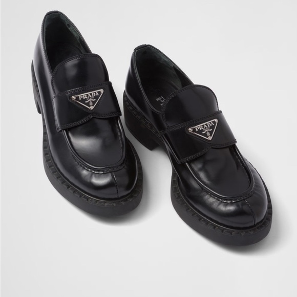 I'm selling my Prada shoes because they no longer fit my style. - Picture 3 of 4